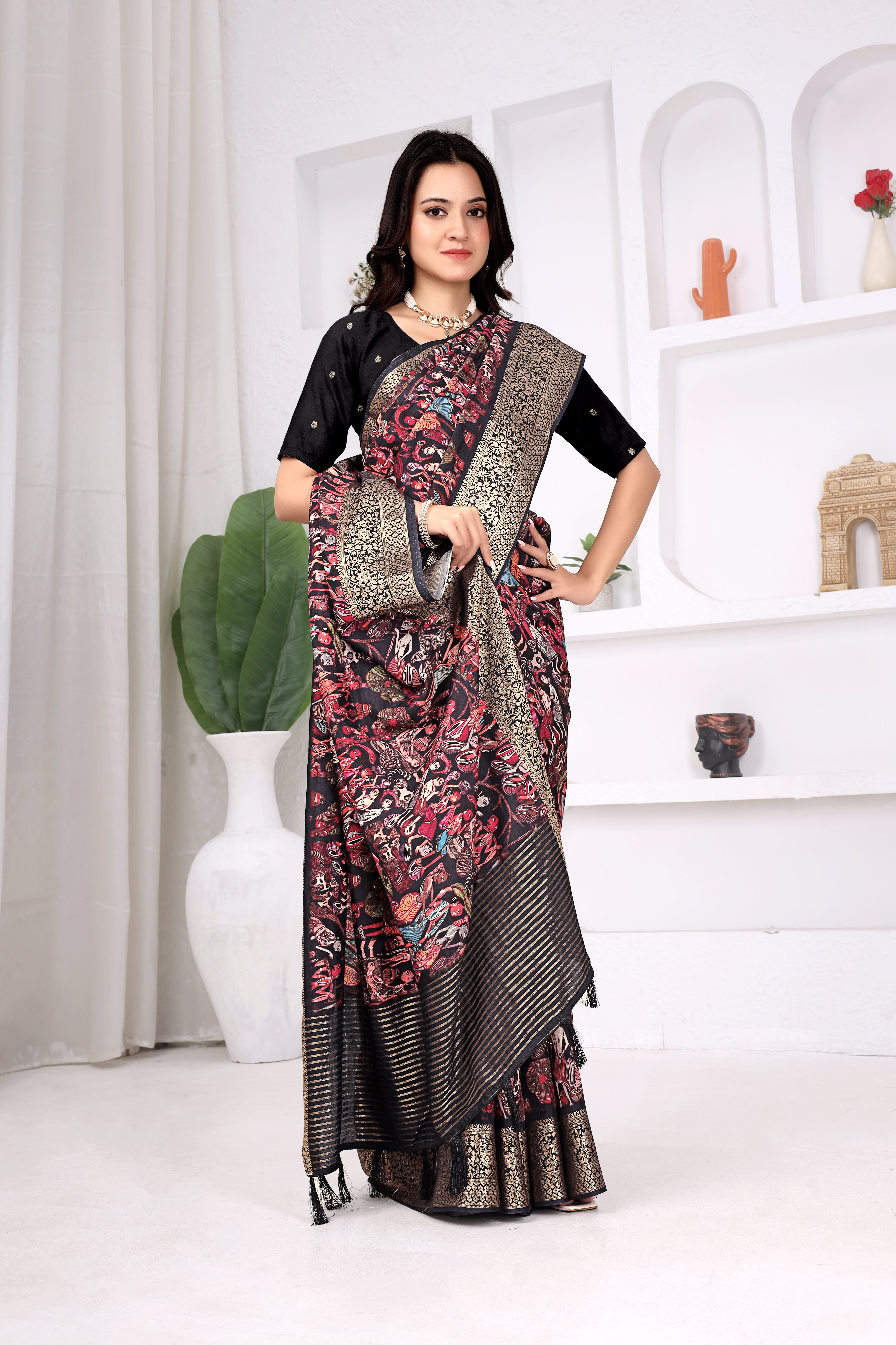 Black Dola Chitpallu Saree with Artistic Print & Designer Border