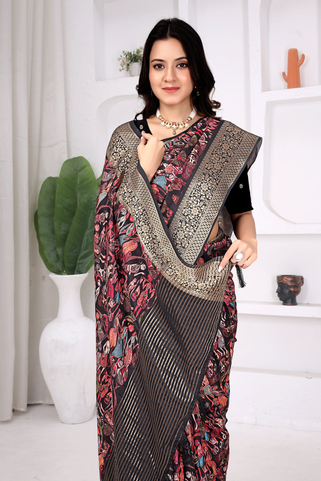 Black Dola Chitpallu Artistic Print Saree